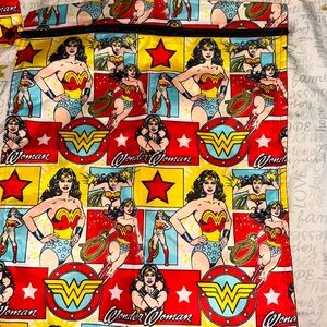Wonder Woman. Bumkins Wet Bag DC Comics Washable Reusable. Travel.